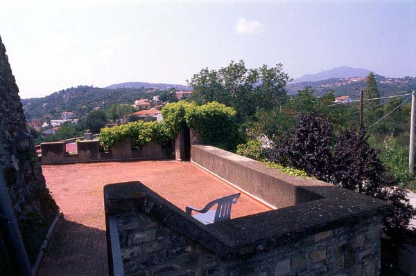 CASALVELINO2002-La