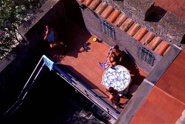 CASALVELINO2002-Relaxing_03
